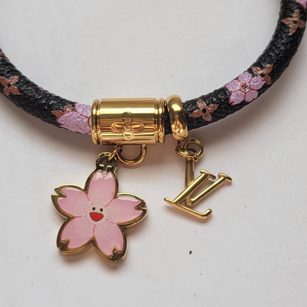 Fashion  Black and Pink Floral Charm Bracelet - Picture 6 of 7